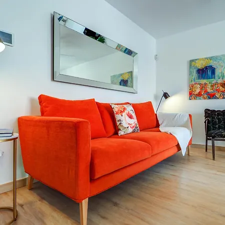 Happy Diamond By Hello Homes