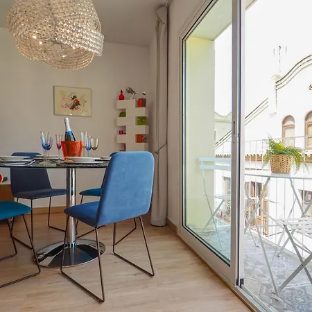 Happy Diamond By Hello Homes Sitges