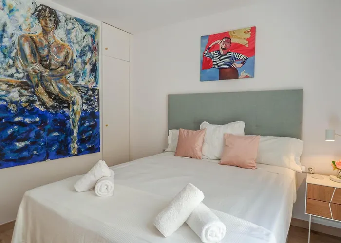 Happy Diamond By Hello Homes Apartment