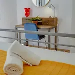 Happy Diamond By Hello Homes *