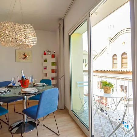 Happy Diamond By Hello Homes