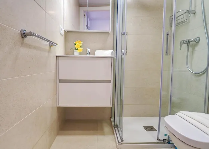 Happy Diamond By Hello Homes * 锡切斯