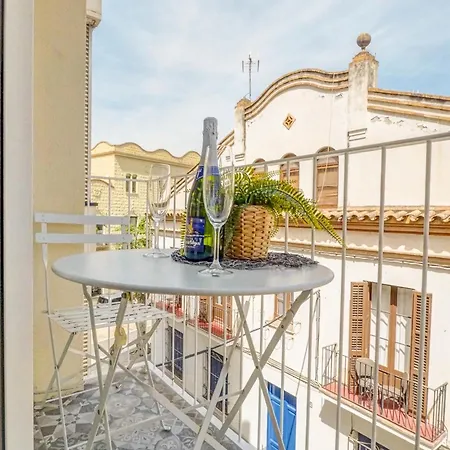 Happy Diamond By Hello Homes